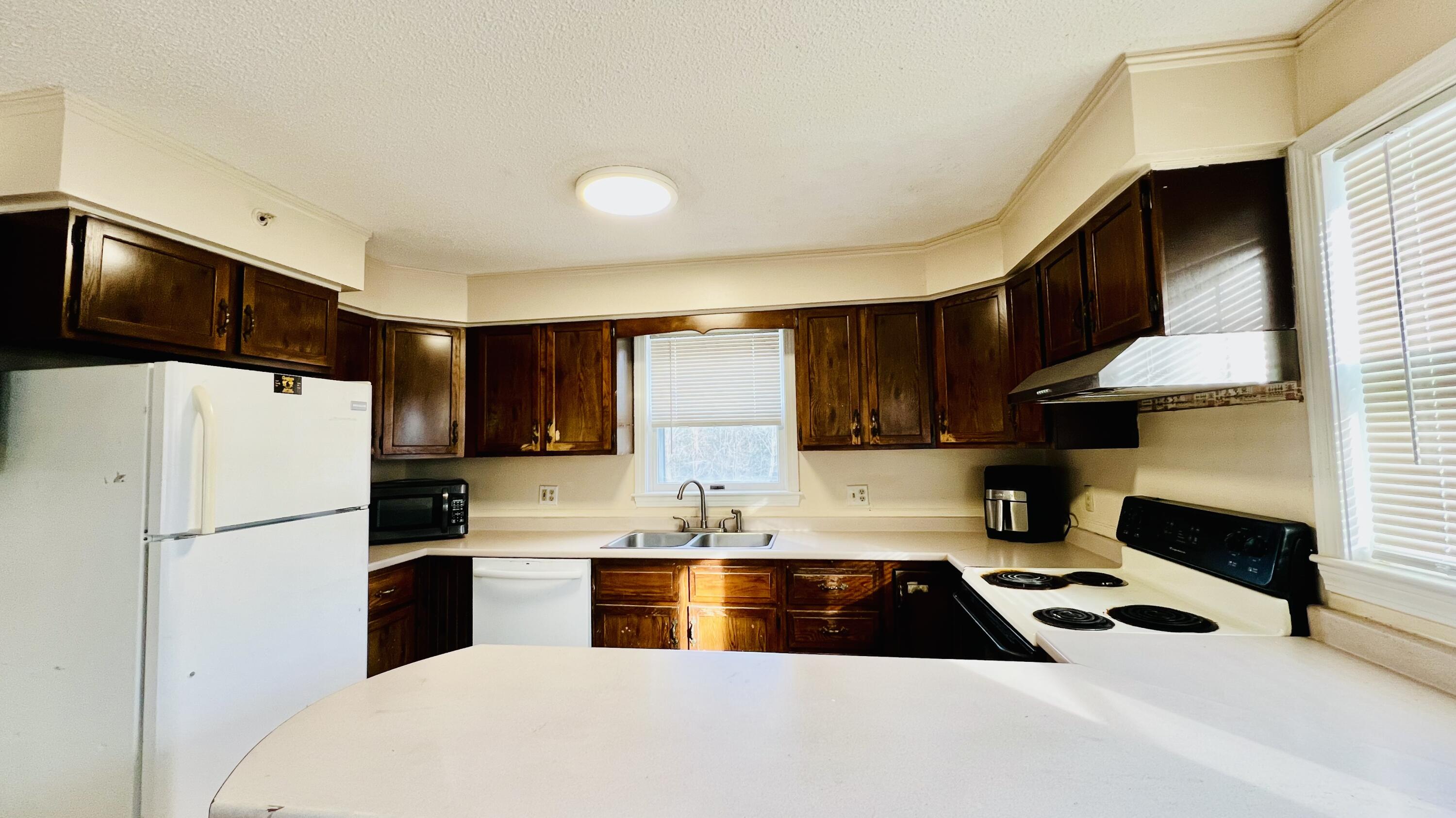 1883 Essex Street Bangor ME 04401