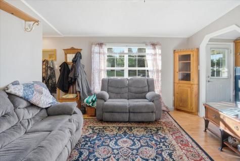 17 Rita Drive Sabattus ME 04280