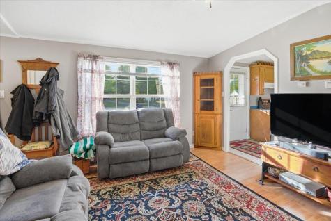 17 Rita Drive Sabattus ME 04280