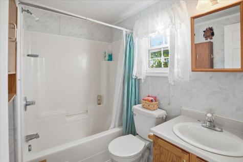 17 Rita Drive Sabattus ME 04280