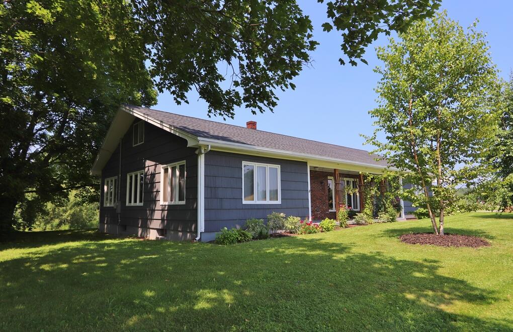 1647 Broadway Bangor ME 04401