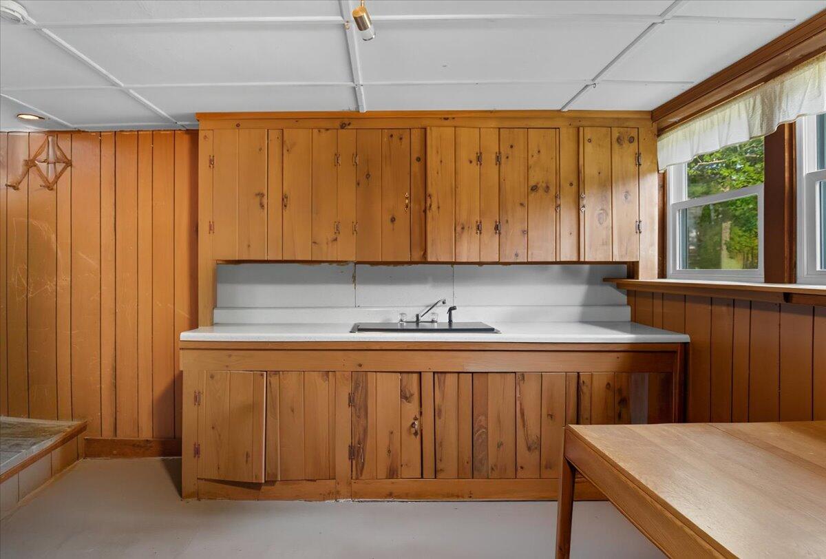 185 Pleasant Street Richmond ME 04357