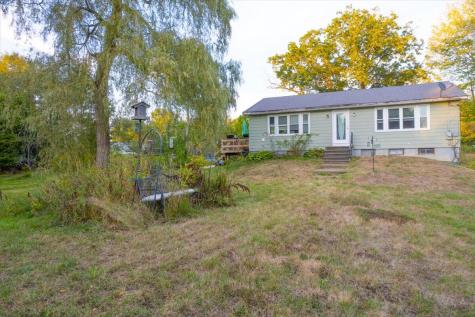 185 Pleasant Street Richmond ME 04357