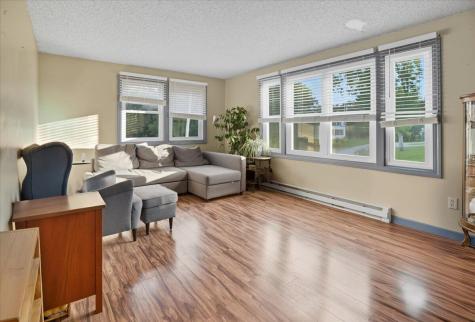 185 Pleasant Street Richmond ME 04357