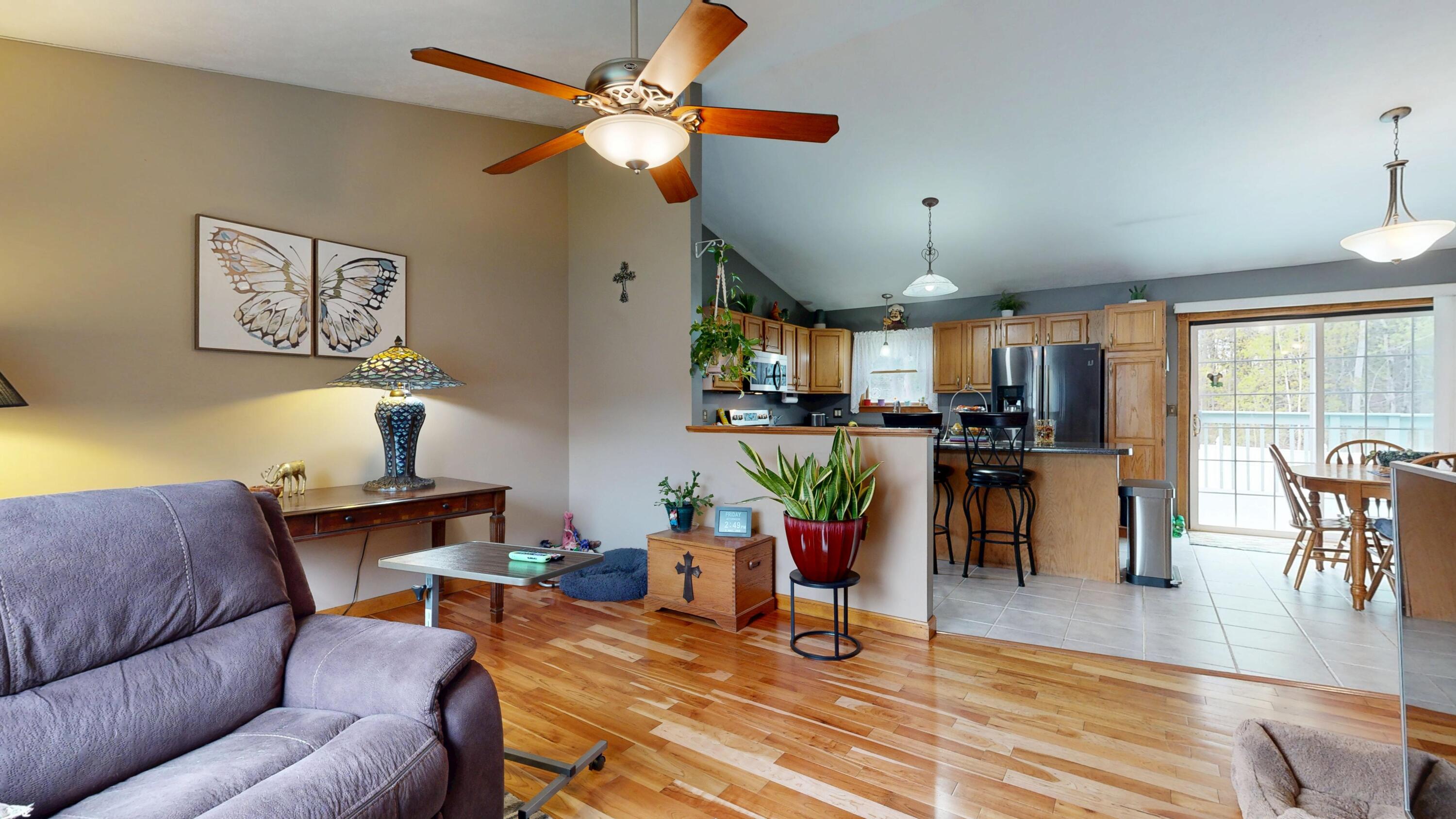 4 Venise Avenue Lewiston ME 04240