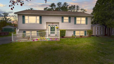 4 Venise Avenue Lewiston ME 04240