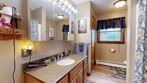 4 Venise Avenue Lewiston ME 04240