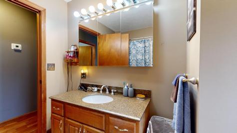 4 Venise Avenue Lewiston ME 04240