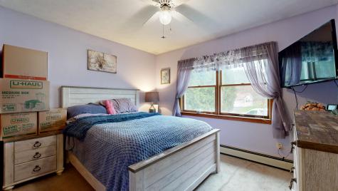 4 Venise Avenue Lewiston ME 04240