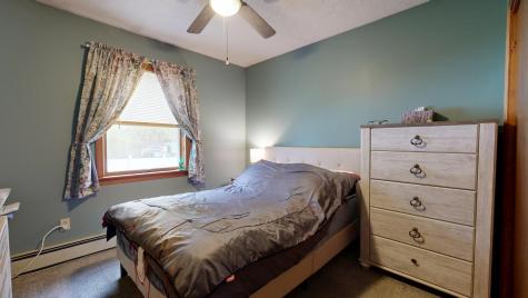 4 Venise Avenue Lewiston ME 04240