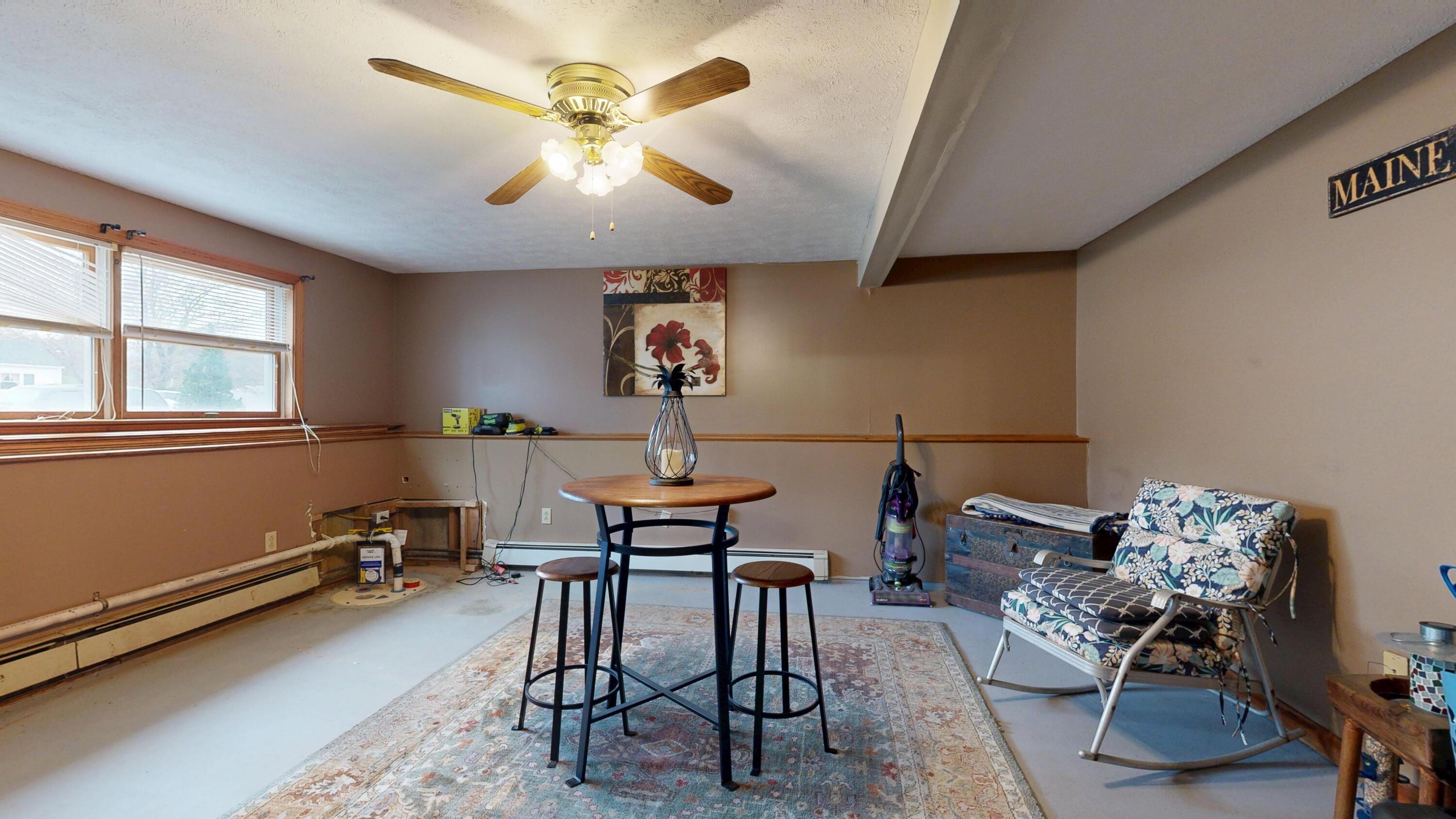 4 Venise Avenue Lewiston ME 04240
