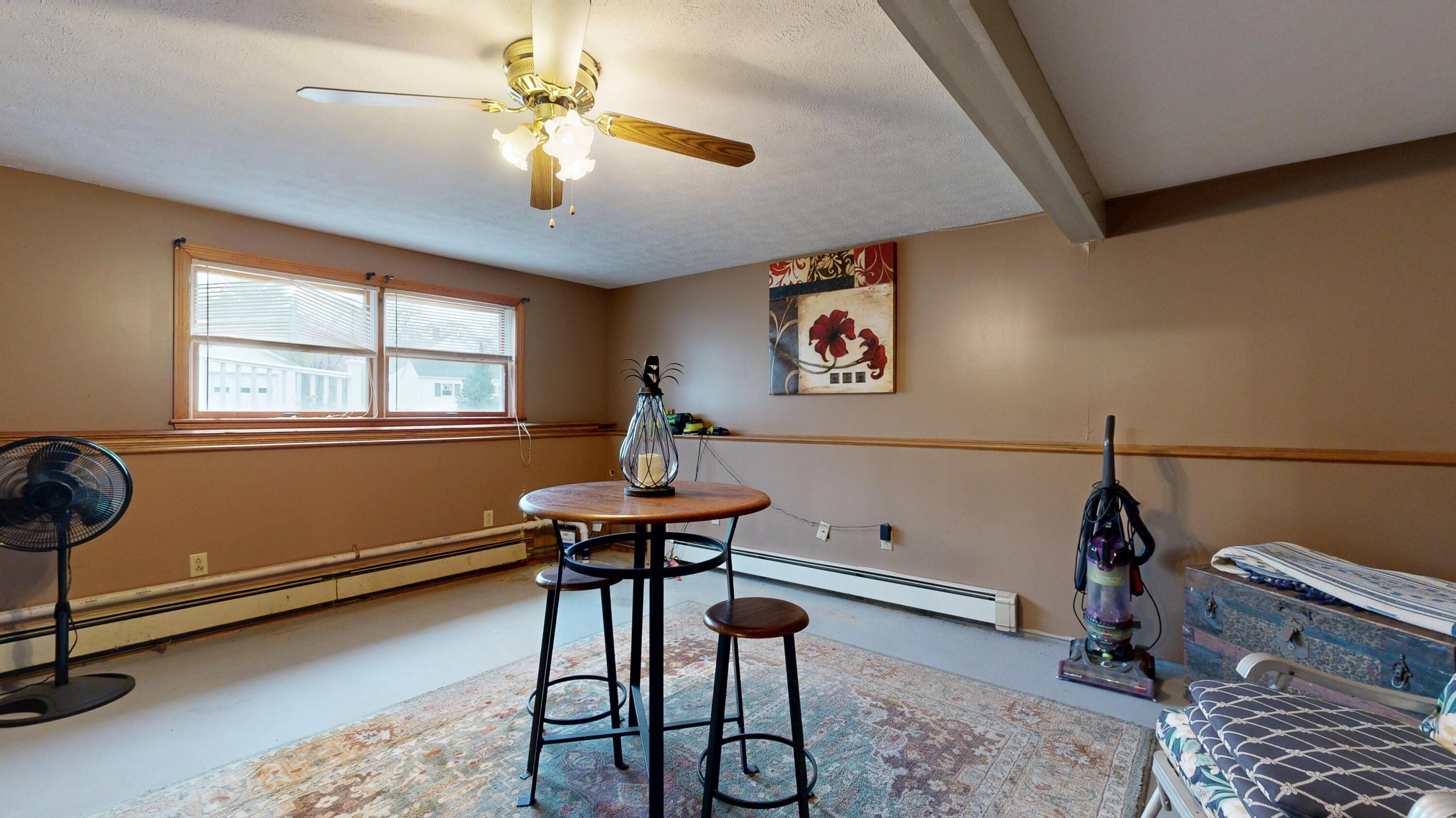 4 Venise Avenue Lewiston ME 04240