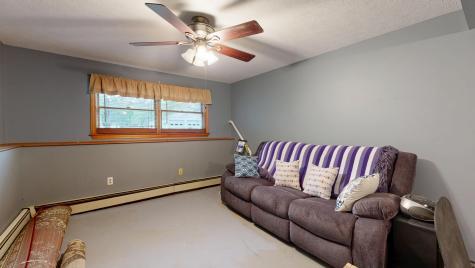 4 Venise Avenue Lewiston ME 04240