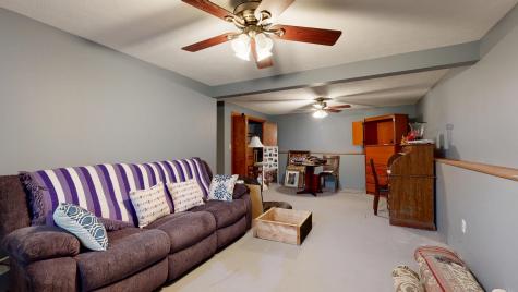 4 Venise Avenue Lewiston ME 04240