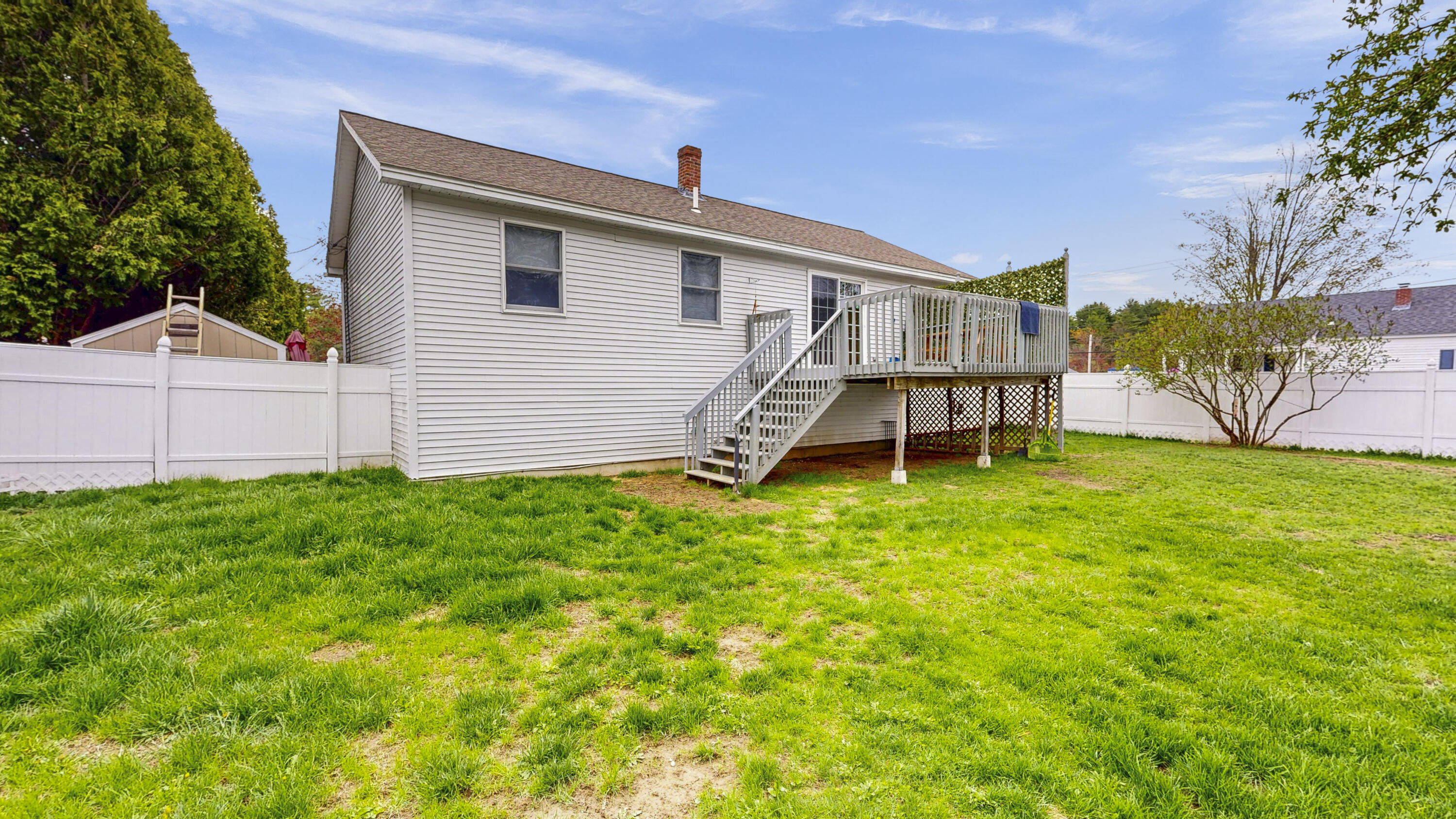 4 Venise Avenue Lewiston ME 04240