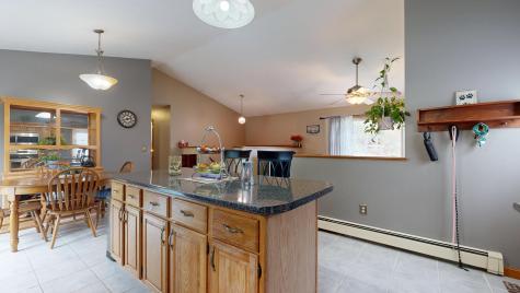 4 Venise Avenue Lewiston ME 04240