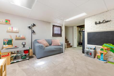 91 Pettingill Street Lewiston ME 04240