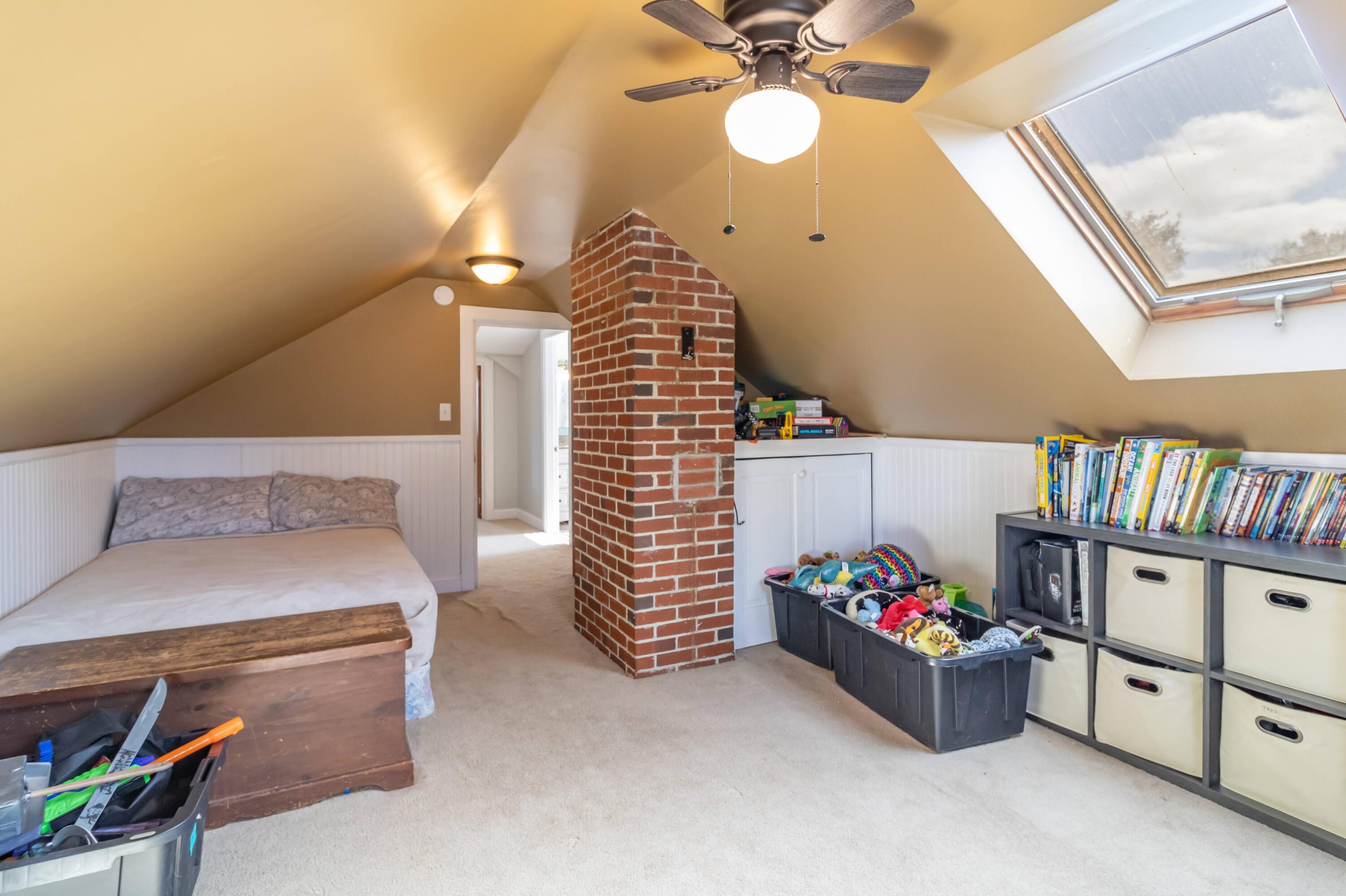 579 Western Avenue Hampden ME 04444