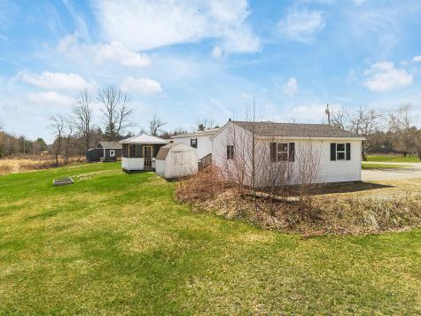 30 Ames Court Pittsfield ME 04967