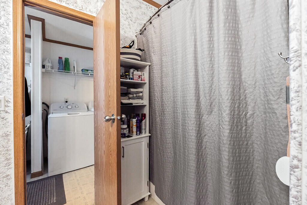 30 Ames Court Pittsfield ME 04967