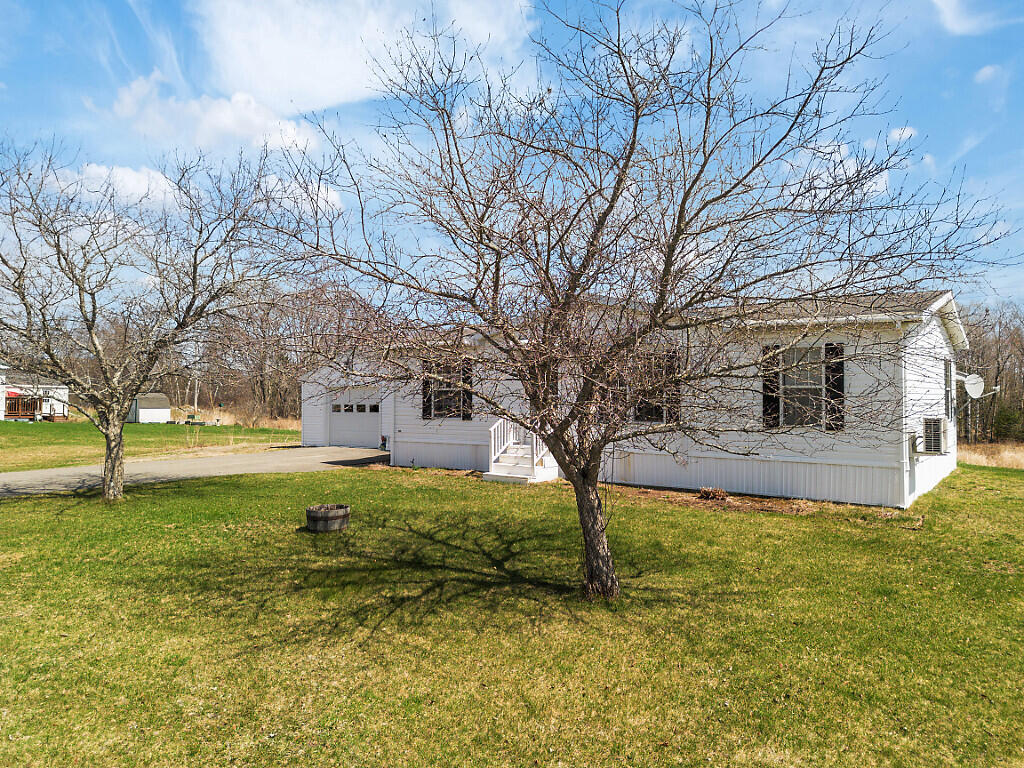 30 Ames Court Pittsfield ME 04967