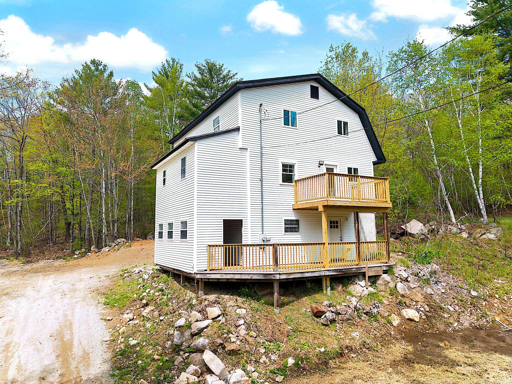 31 New Dawn Road Oxford ME 04270