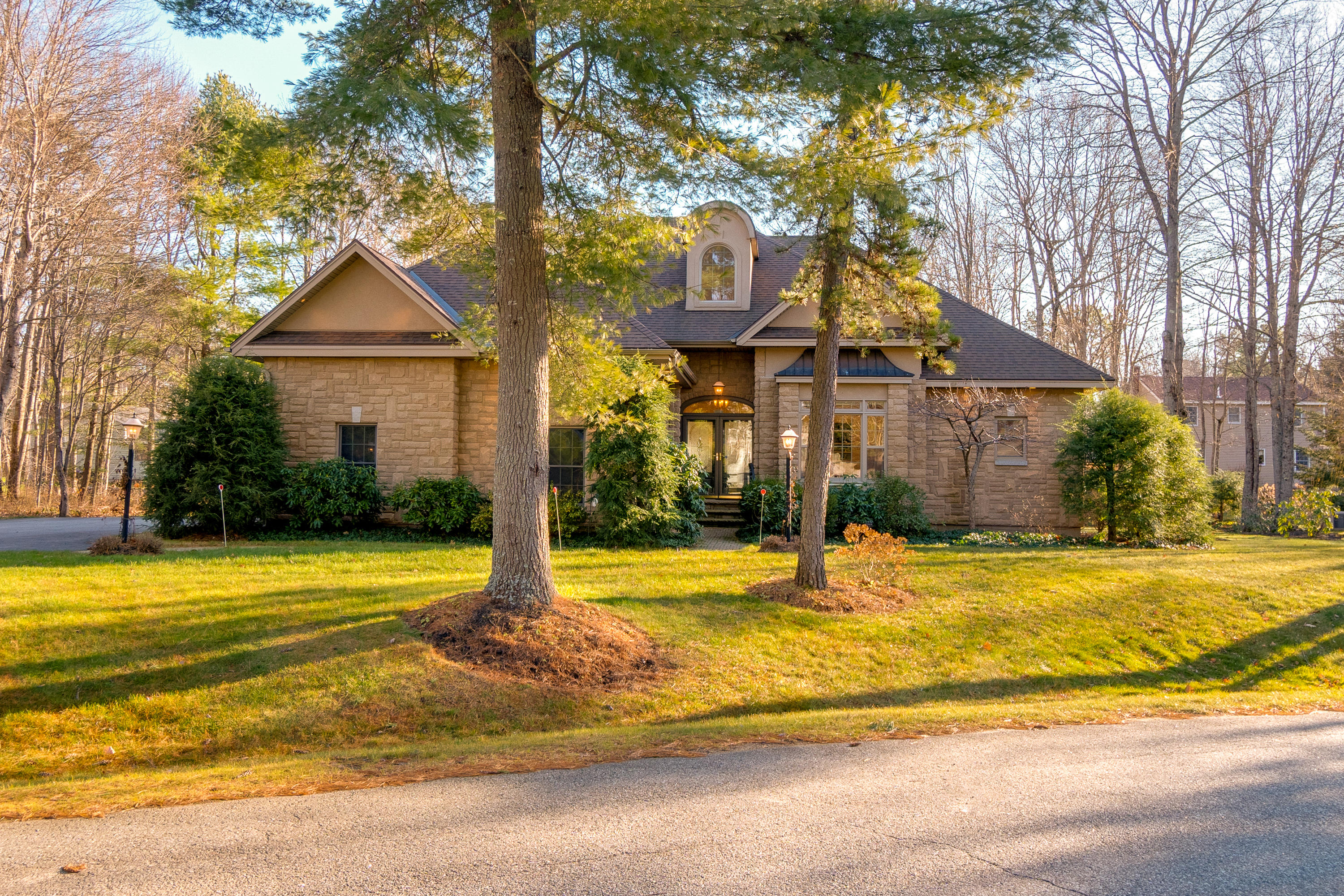 11 Locust Lane Brunswick ME 04011