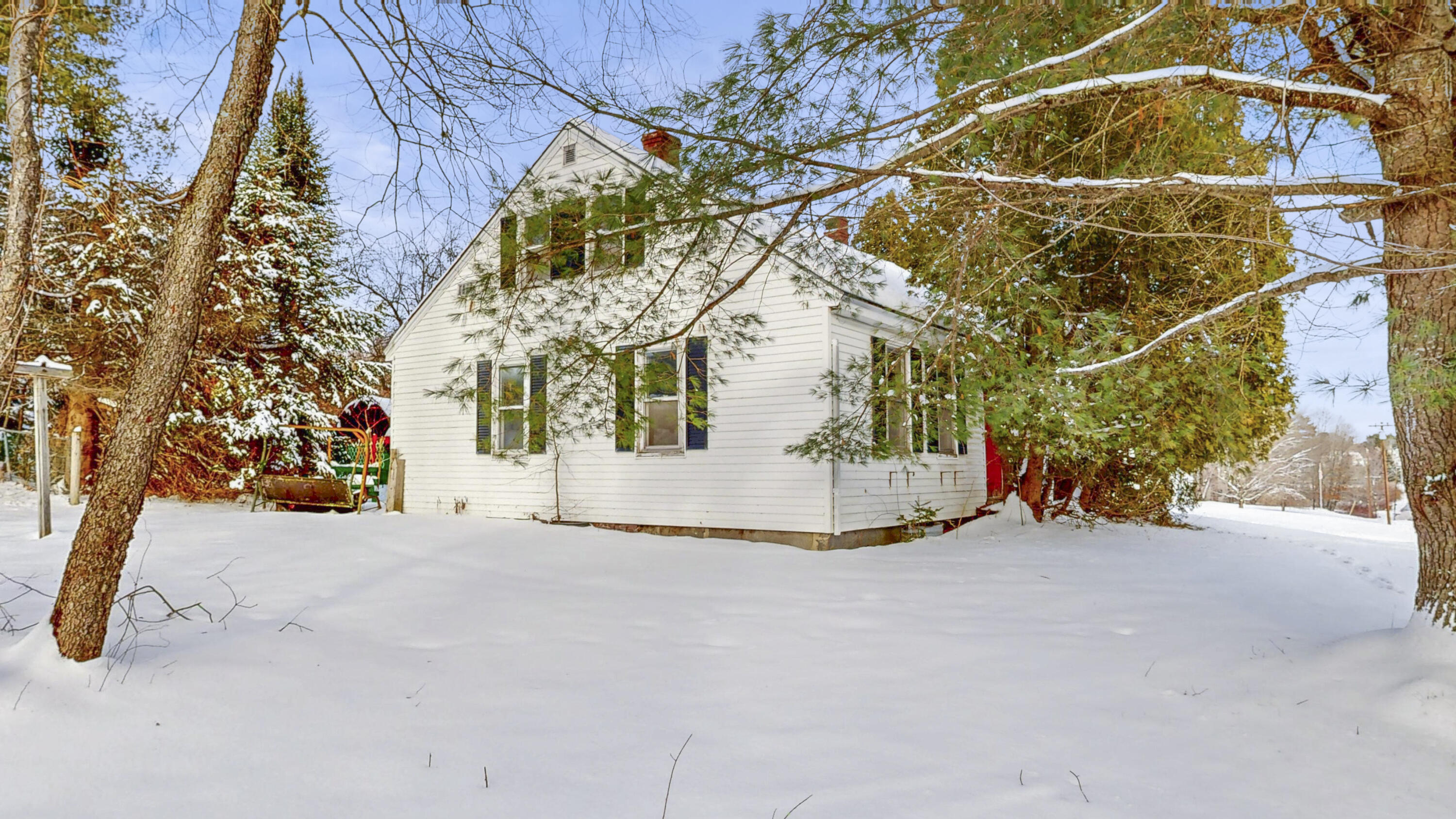 139 Fletcher Road Auburn ME 04210