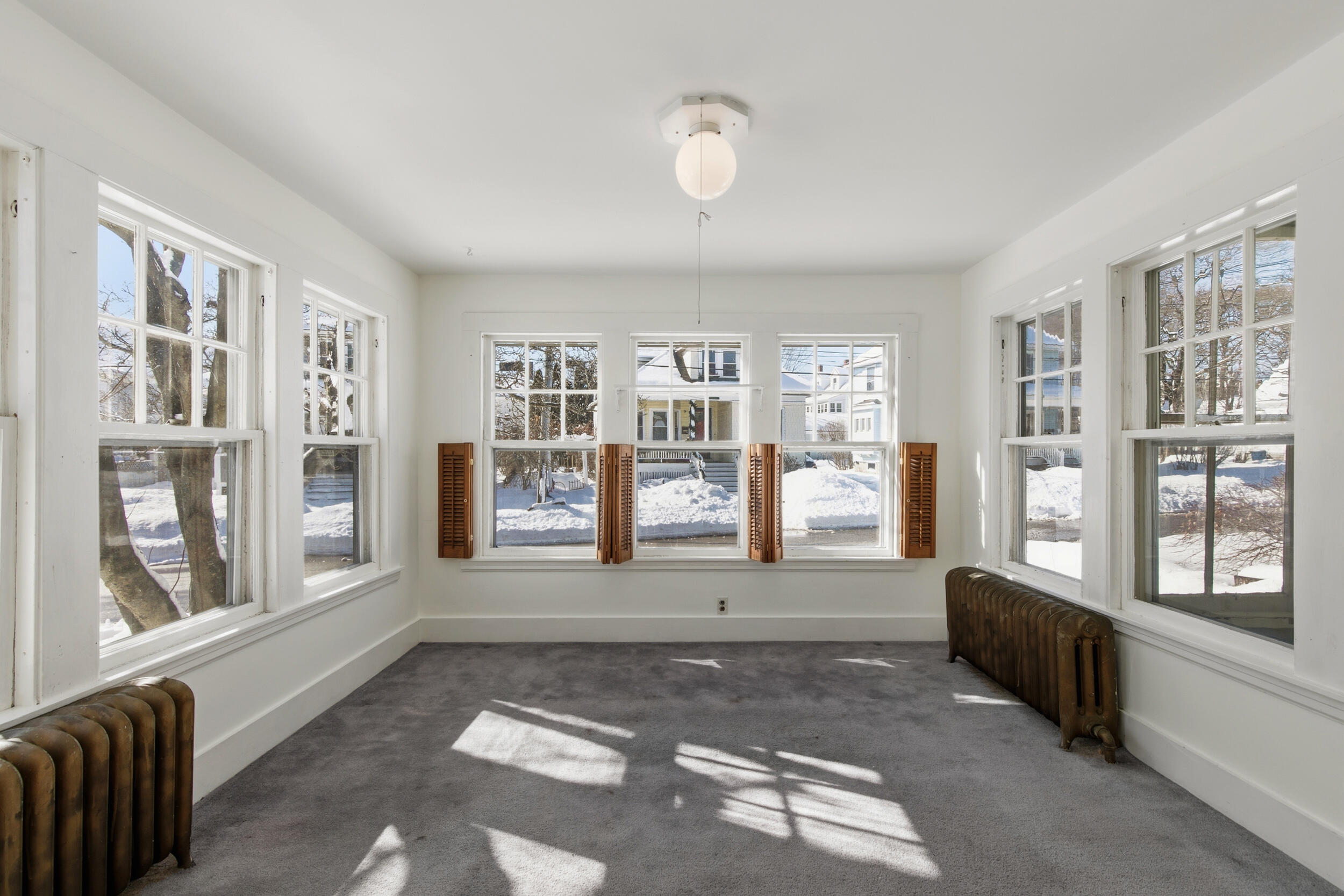 124 Ocean Avenue Portland ME 04103