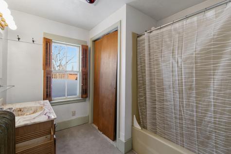 124 Ocean Avenue Portland ME 04103