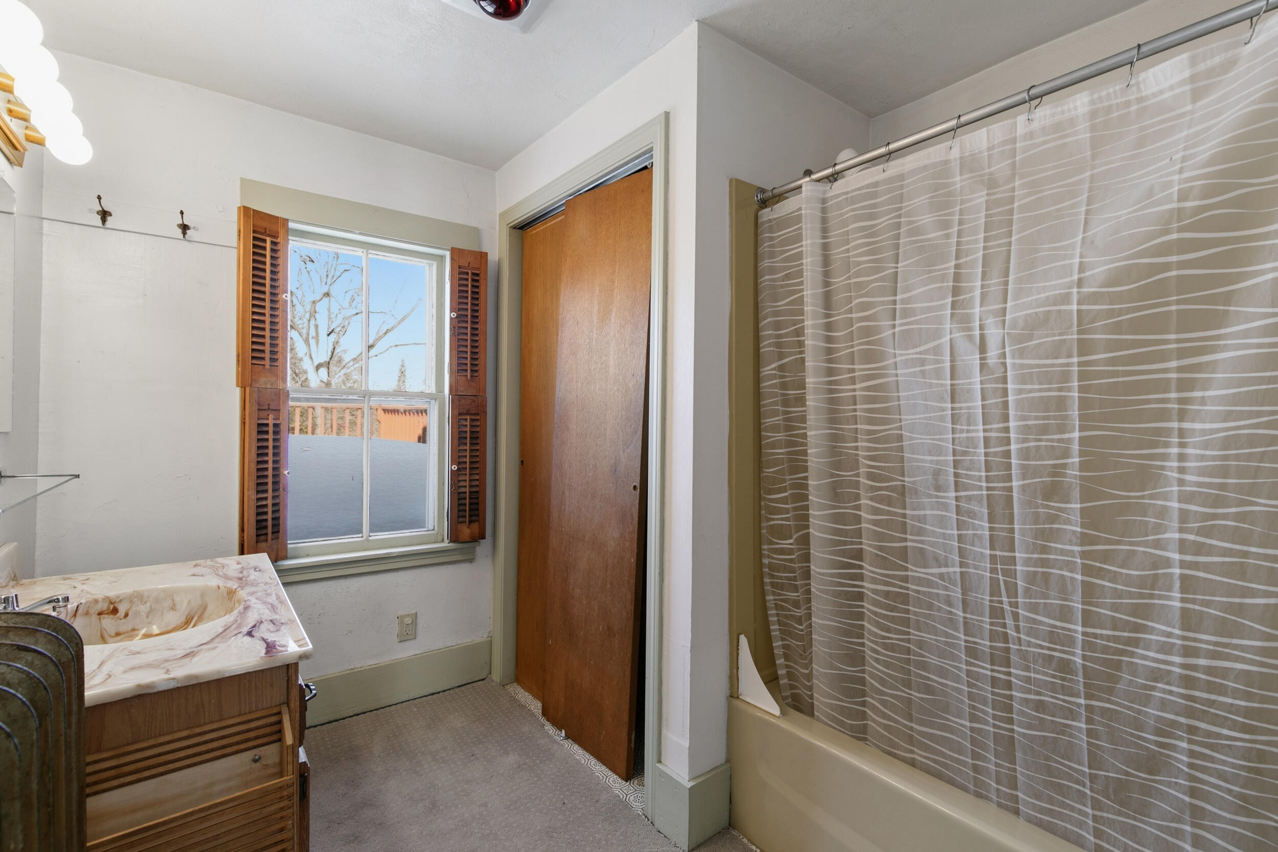 124 Ocean Avenue Portland ME 04103