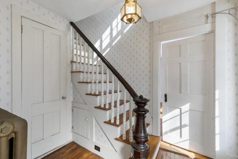 124 Ocean Avenue Portland ME 04103