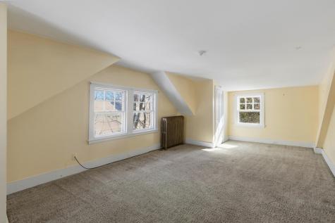 124 Ocean Avenue Portland ME 04103