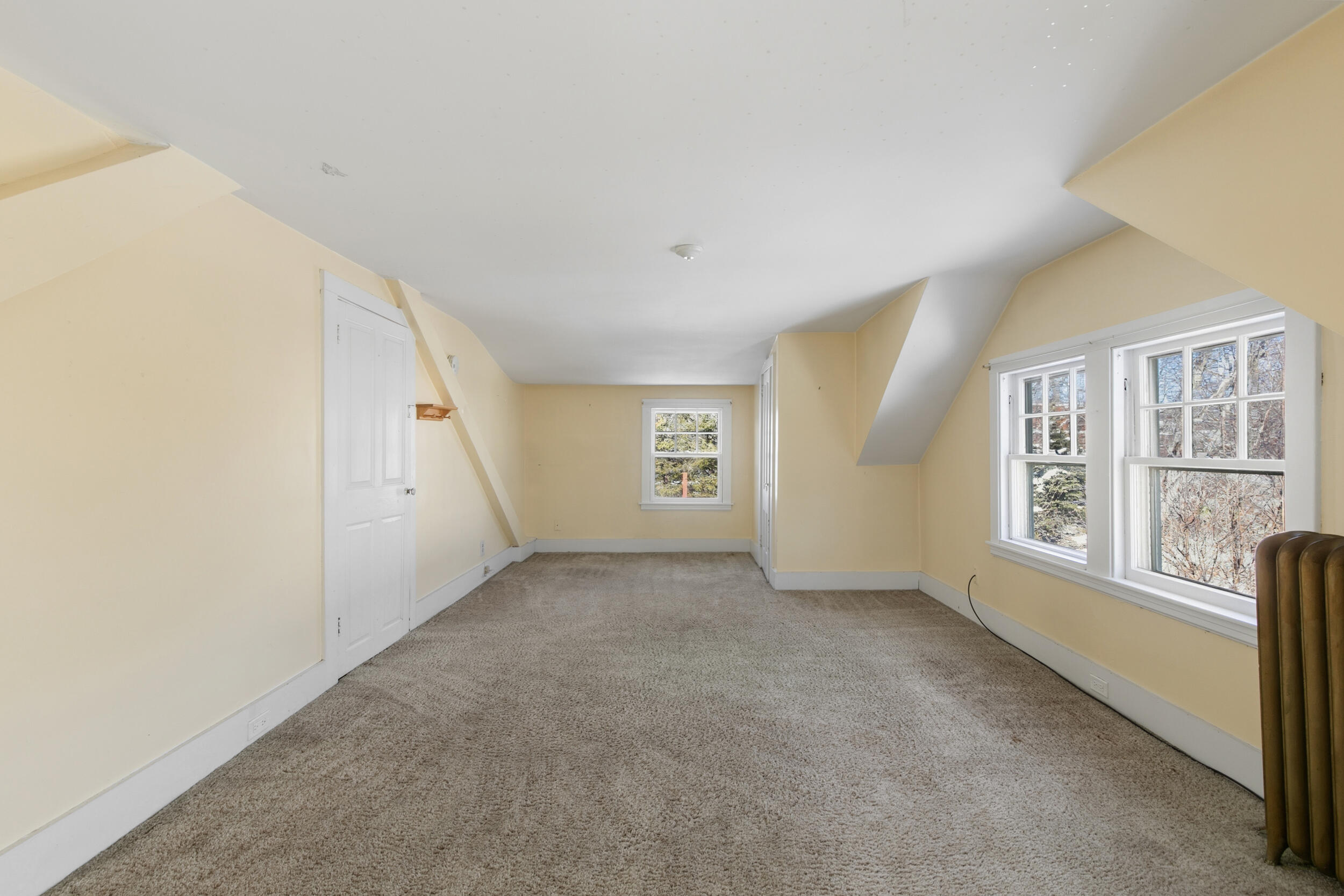 124 Ocean Avenue Portland ME 04103