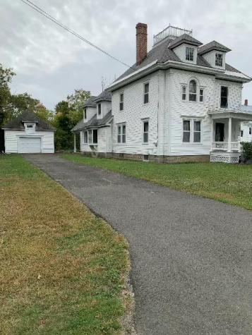 20 Burleigh Street Island Falls ME 04747