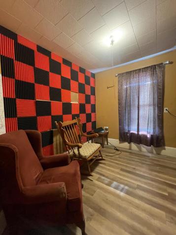 61 Park Street East Millinocket ME 04430