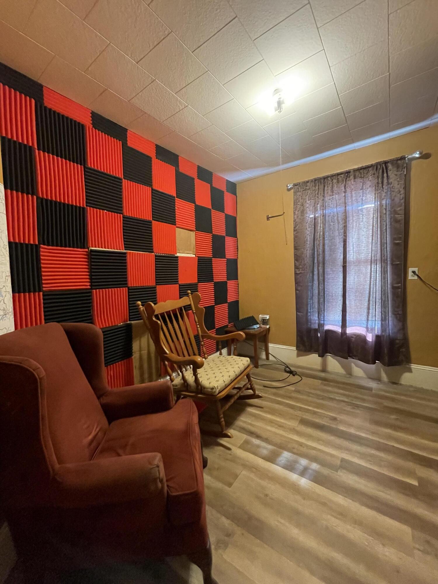 61 Park Street East Millinocket ME 04430