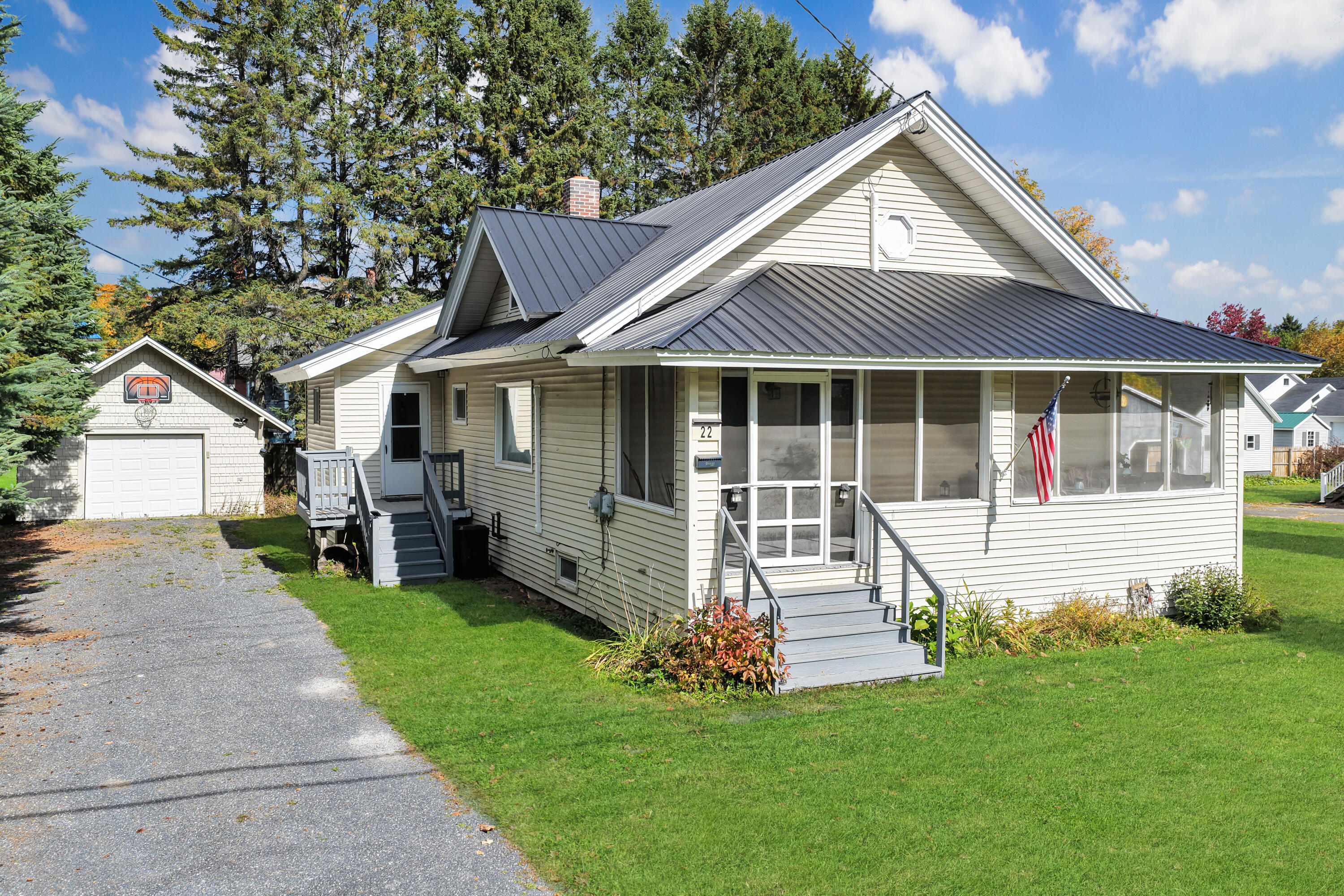 22 Washington Street Caribou ME 04736