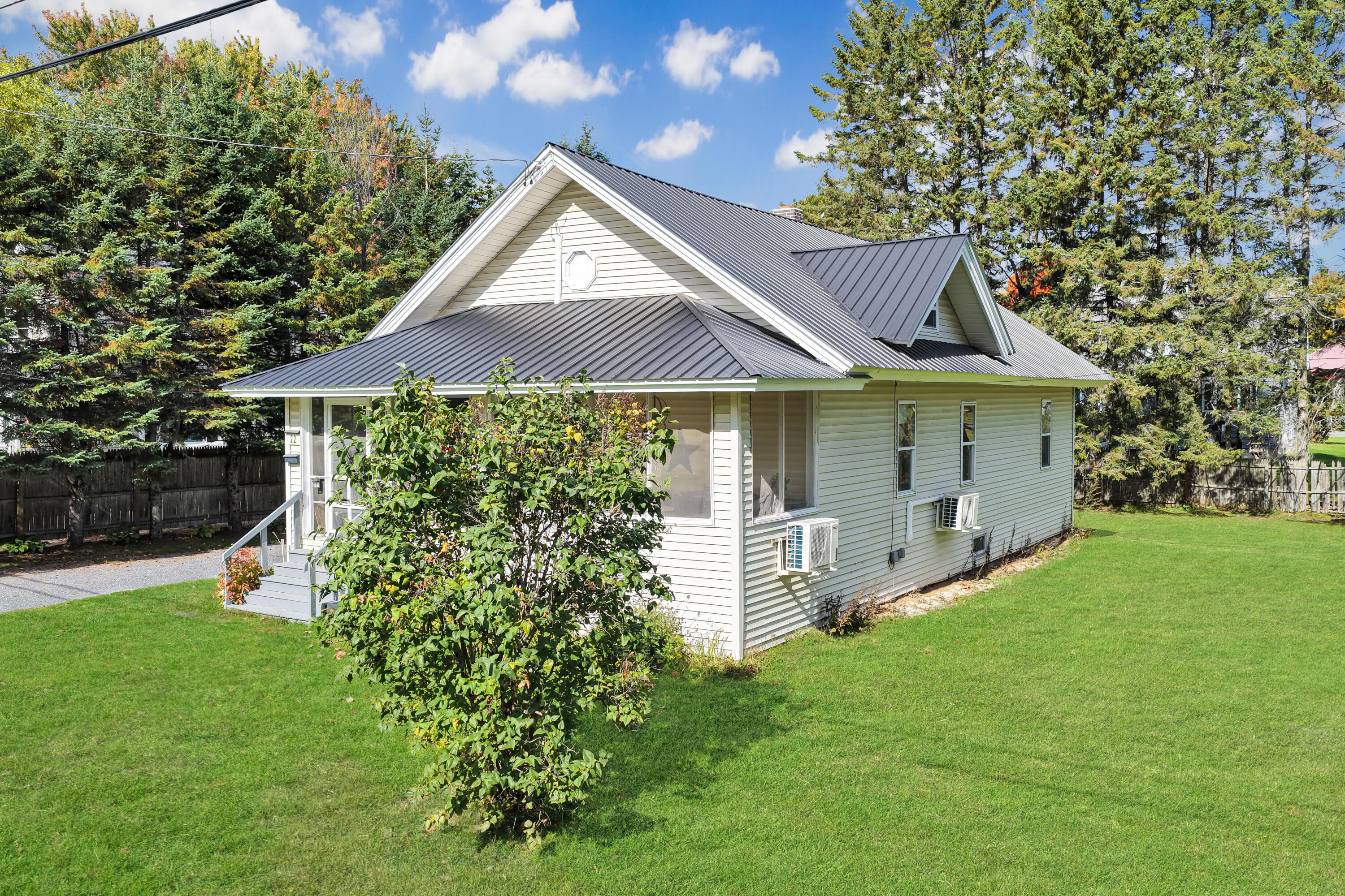 22 Washington Street Caribou ME 04736