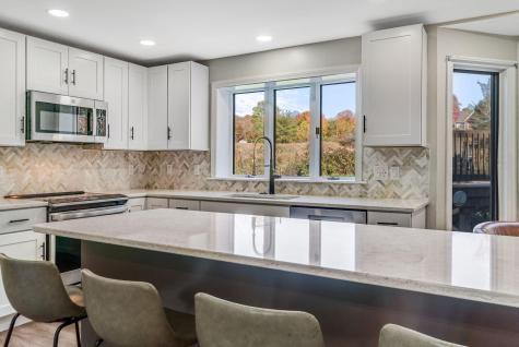 22 Briarcliff Knoll Auburn ME 04210