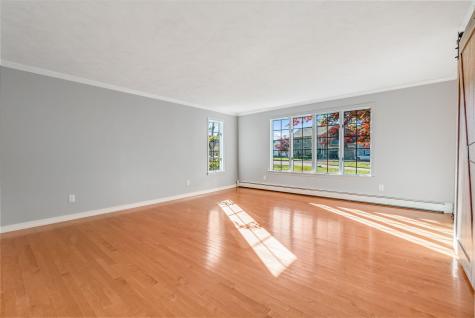 22 Briarcliff Knoll Auburn ME 04210