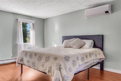 22 Briarcliff Knoll Auburn ME 04210