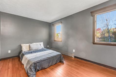 22 Briarcliff Knoll Auburn ME 04210