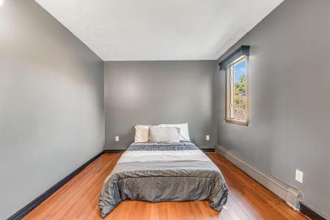 22 Briarcliff Knoll Auburn ME 04210