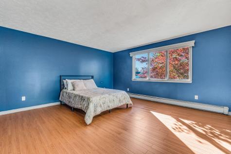 22 Briarcliff Knoll Auburn ME 04210