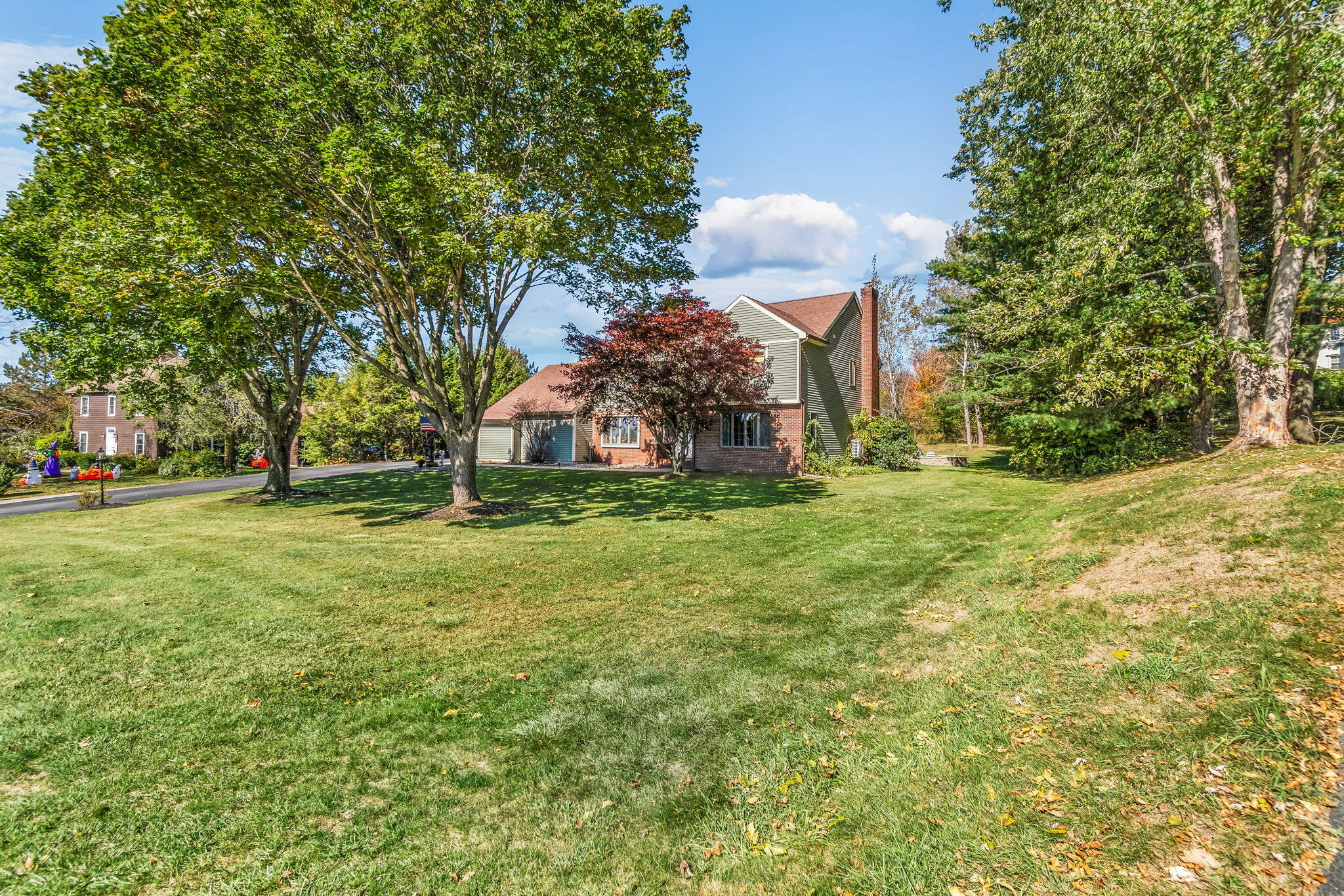 22 Briarcliff Knoll Auburn ME 04210