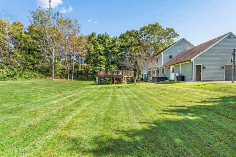 22 Briarcliff Knoll Auburn ME 04210