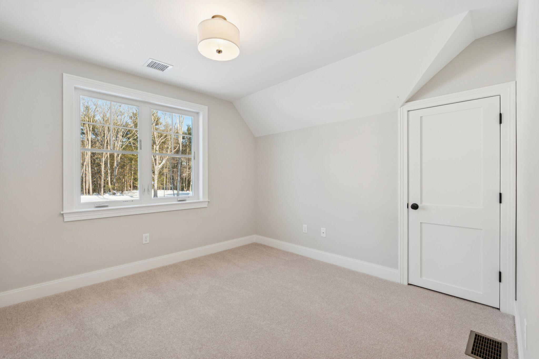 7 Washburn Farm Lane Kittery ME 03905