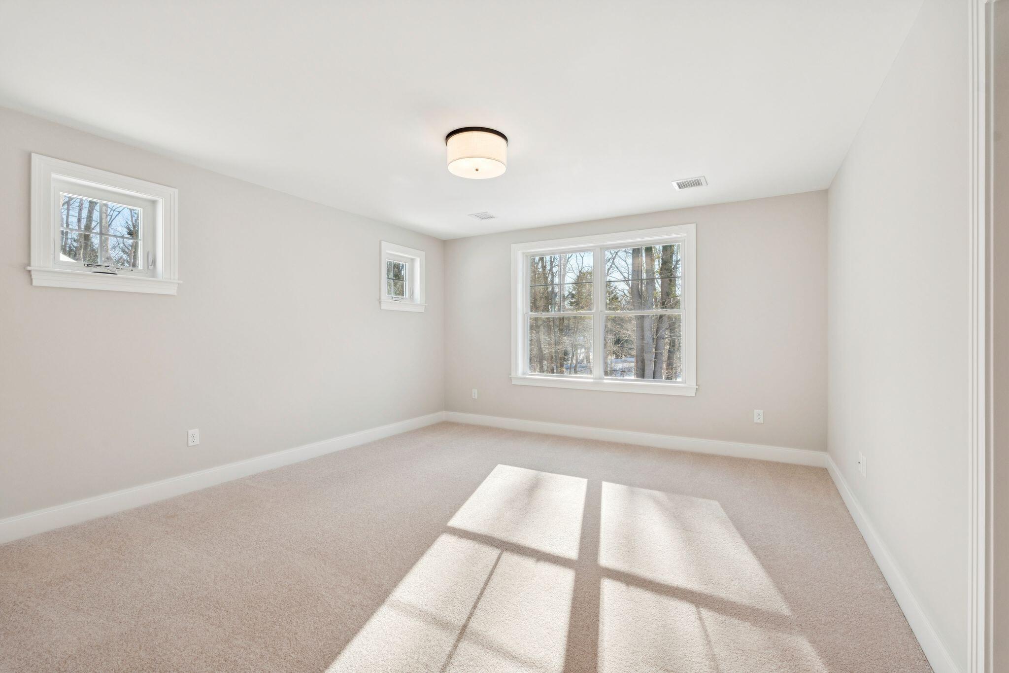 7 Washburn Farm Lane Kittery ME 03905