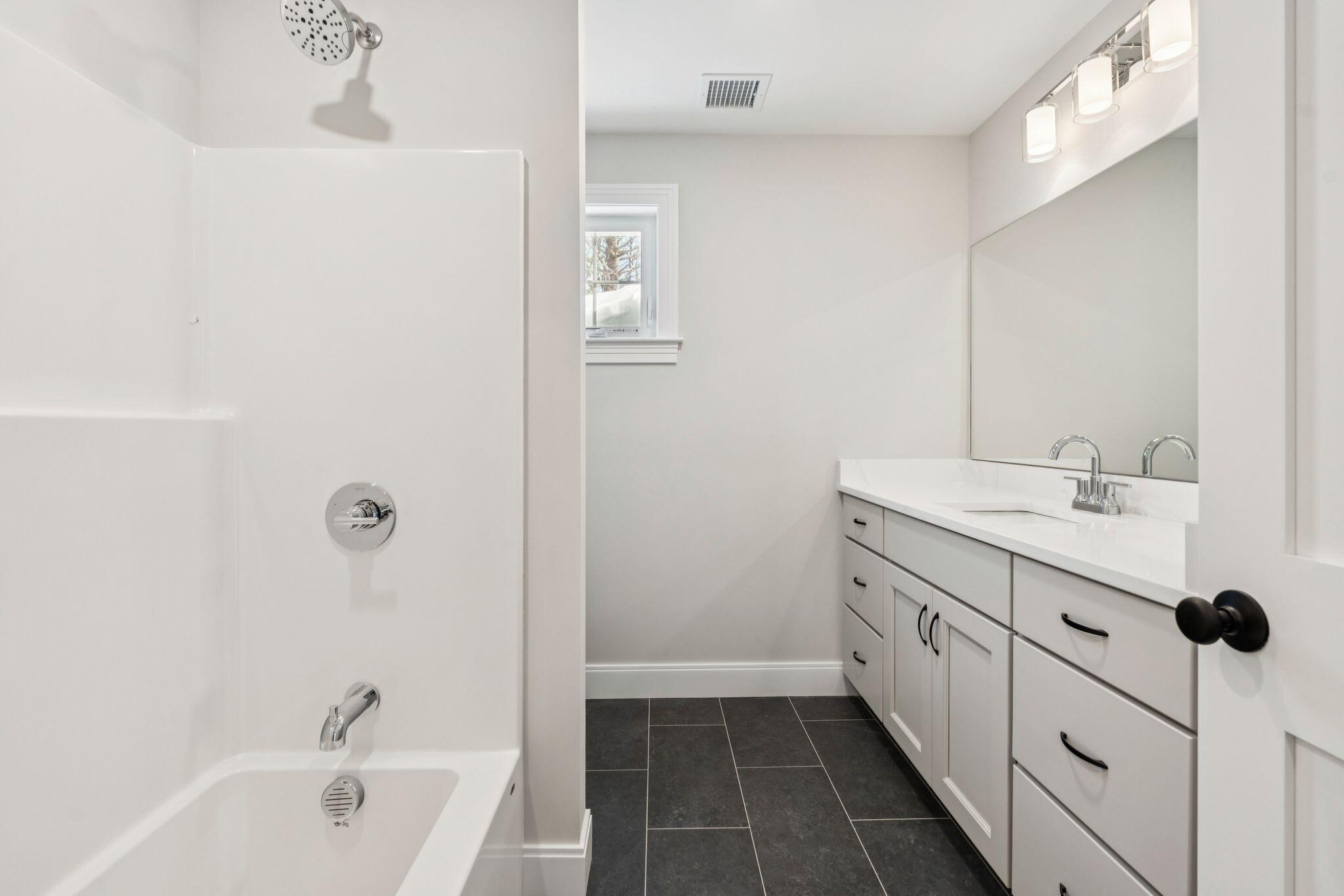 7 Washburn Farm Lane Kittery ME 03905